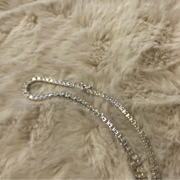 17.5” Cubic Zirconia 925 Sterling Silver Graduated Tennis Necklace - Picture 4 of 11